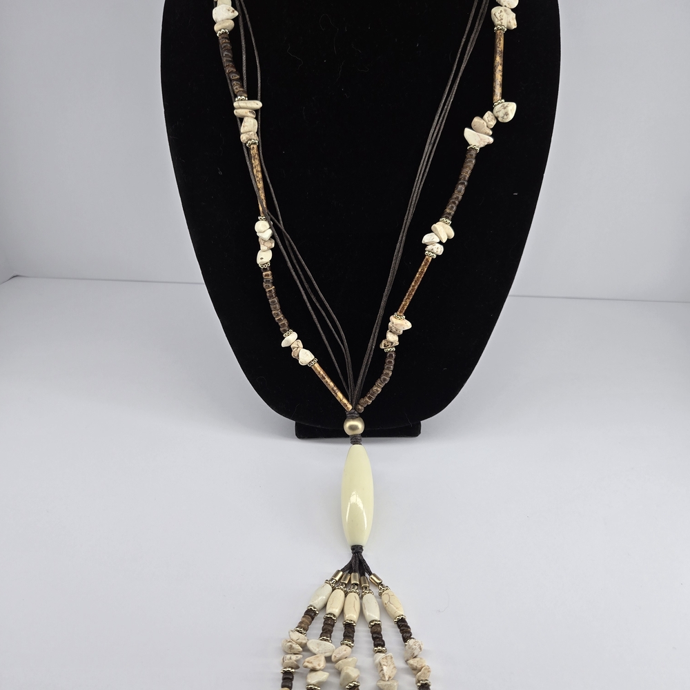 Elegant Cream and Brown Beaded Necklace